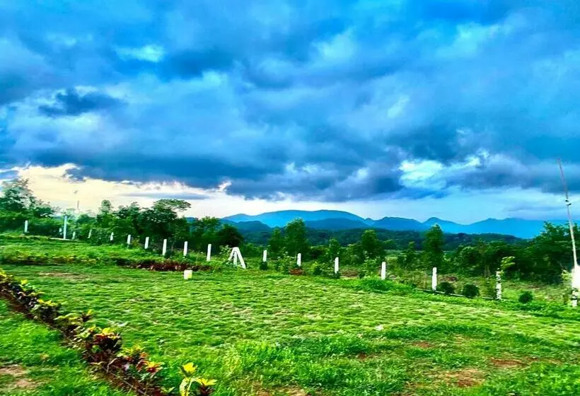 リゾートホテル Sapthapadi Villas