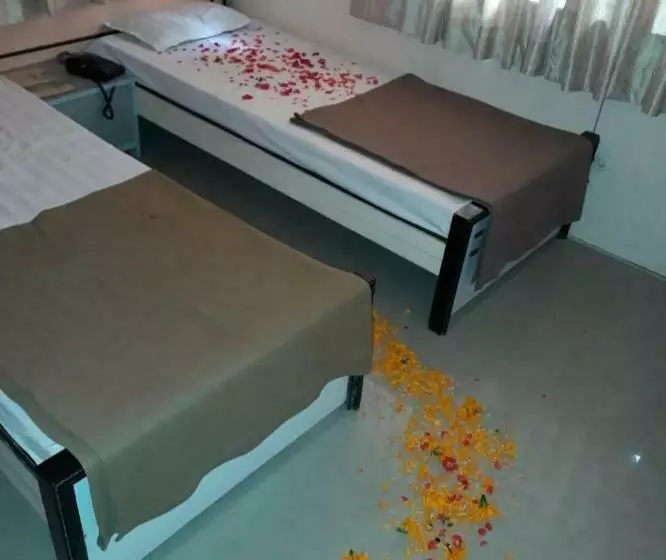 ホテル Samrat Nashik