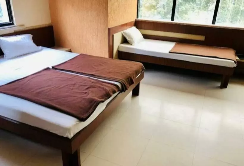 ホテル Samrat Nashik