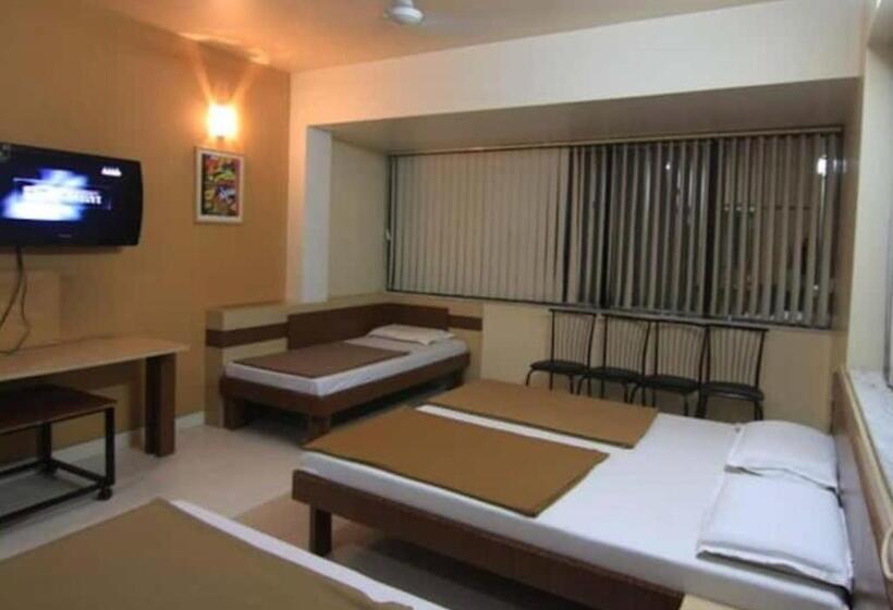 هتل Samrat Nashik