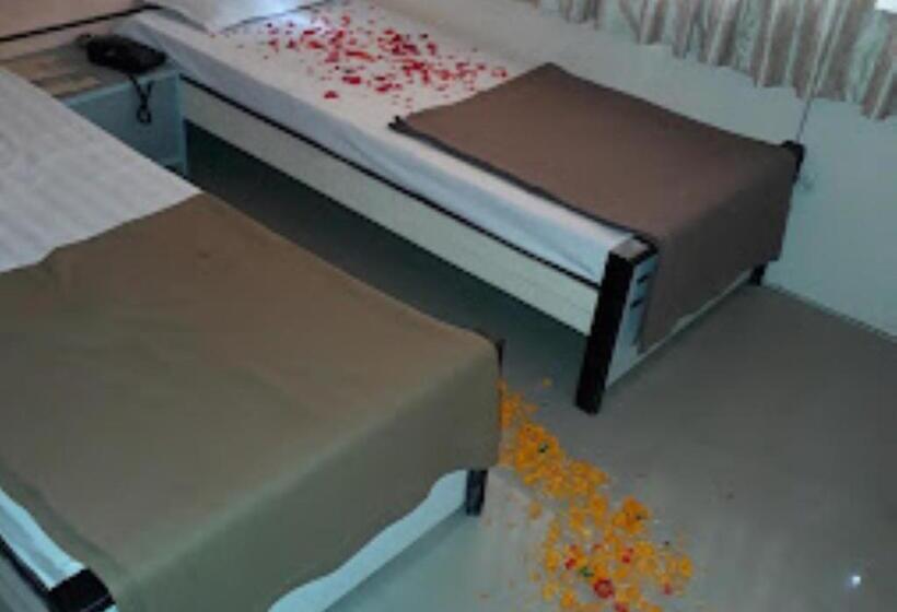 هتل Samrat Nashik