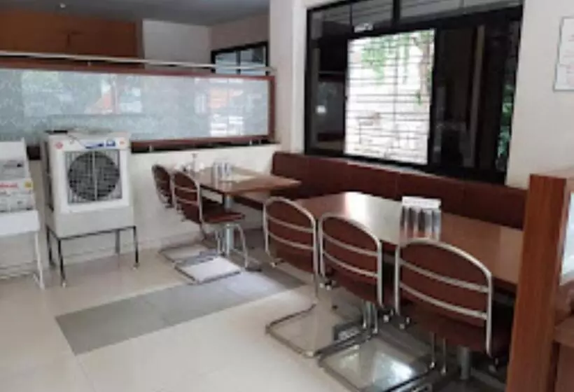 ホテル Samrat Nashik