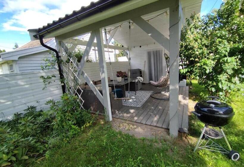 פנסיון Guest House In The Garden