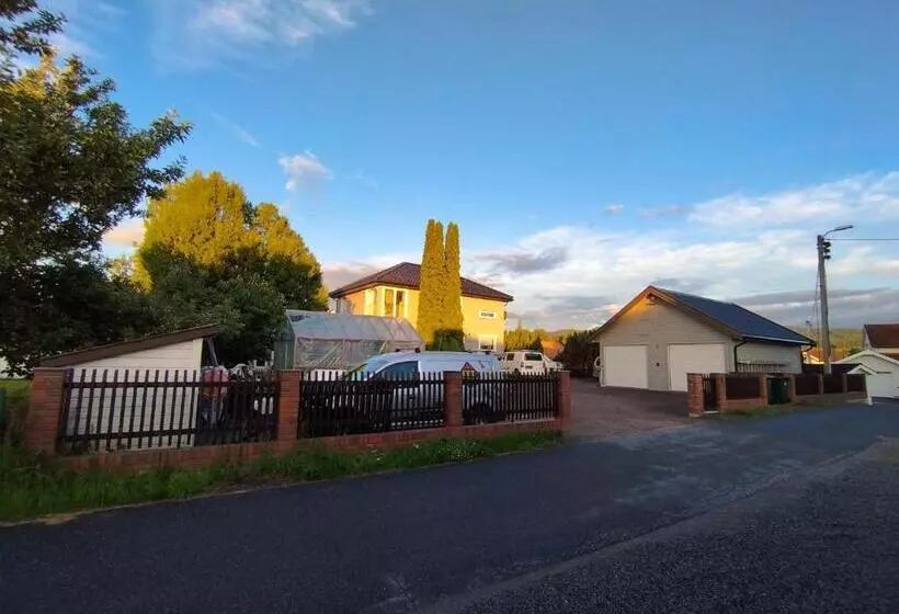 Majatalo Guest House In The Garden