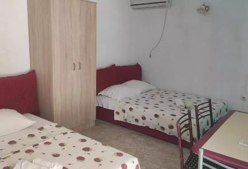 هاستل Maki Apartmani