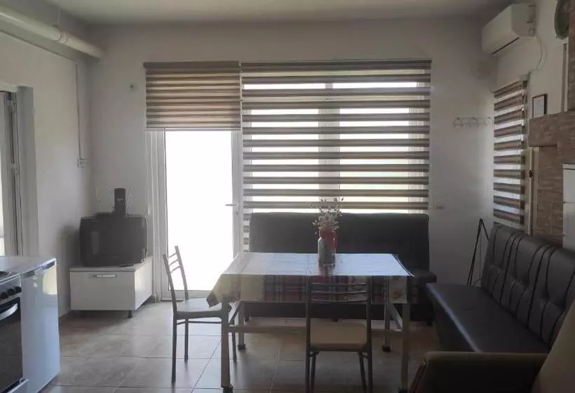 هاستل Maki Apartmani