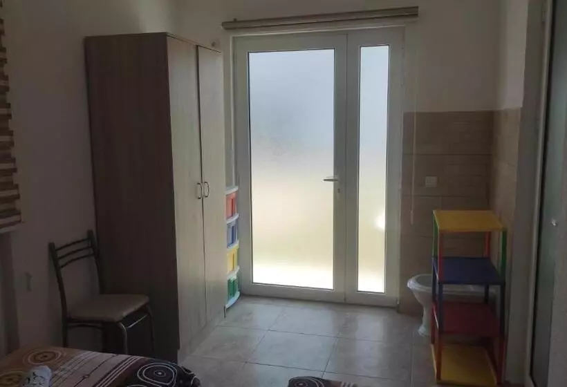 هاستل Maki Apartmani