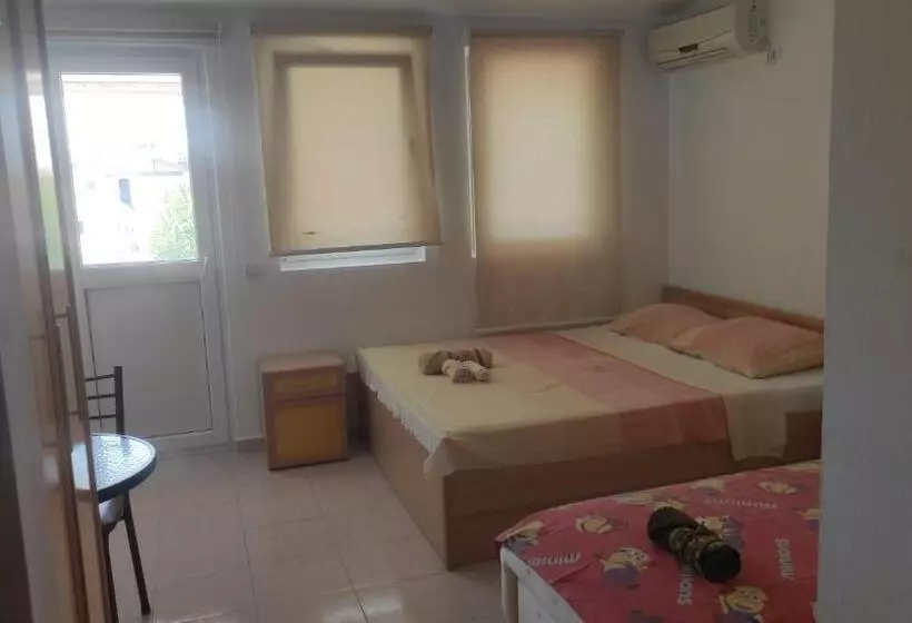 هاستل Maki Apartmani