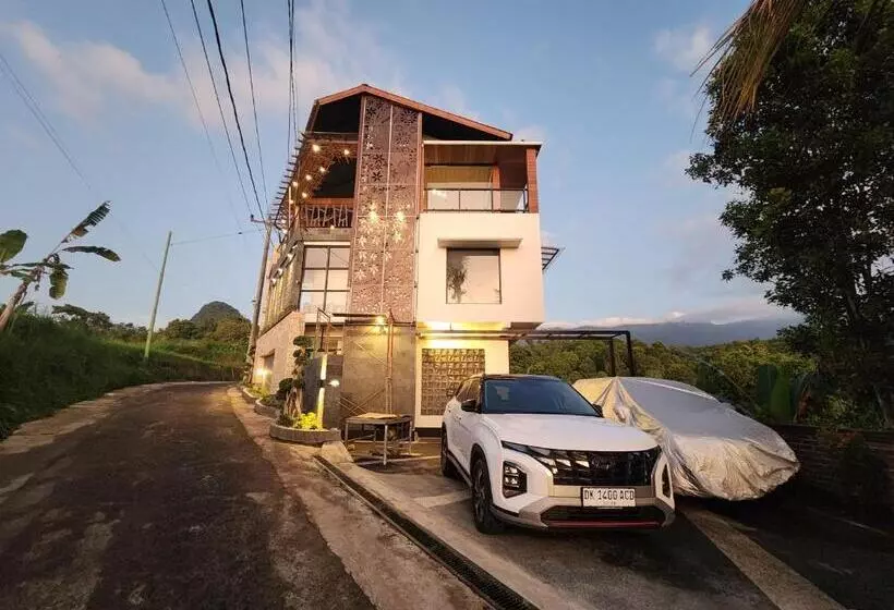 Aamiaismajoitus (B&B) Taman Dari Villa