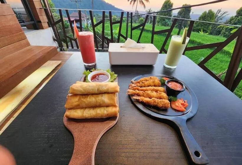 Aamiaismajoitus (B&B) Taman Dari Villa