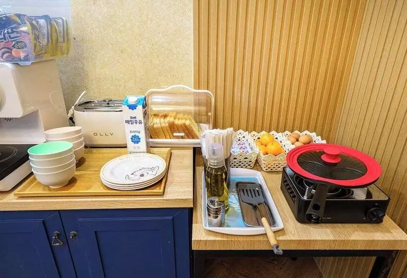 Brown Dot Hotel Angang