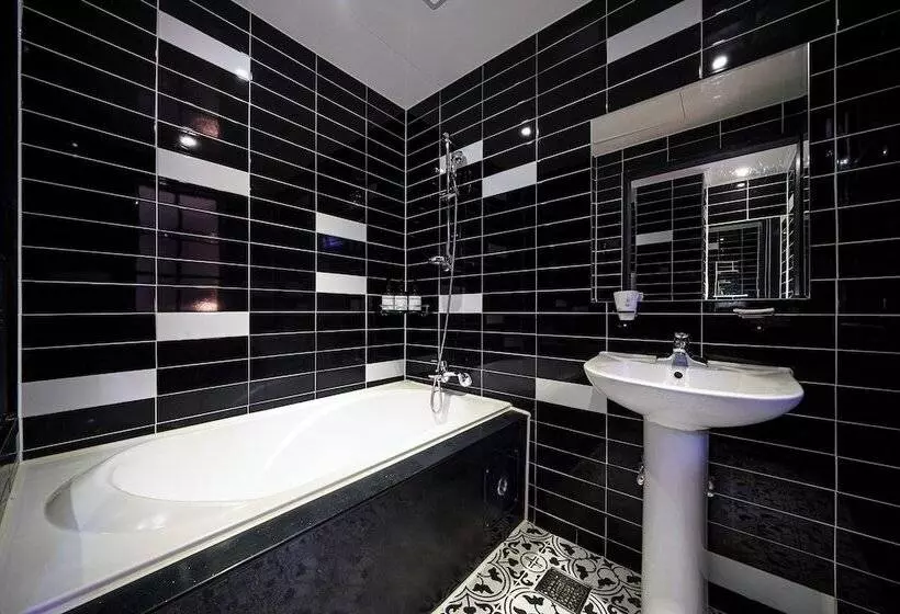 Brown Dot Hotel Angang