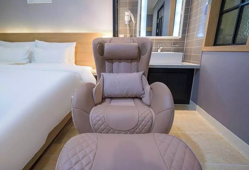 Brown Dot Hotel Angang
