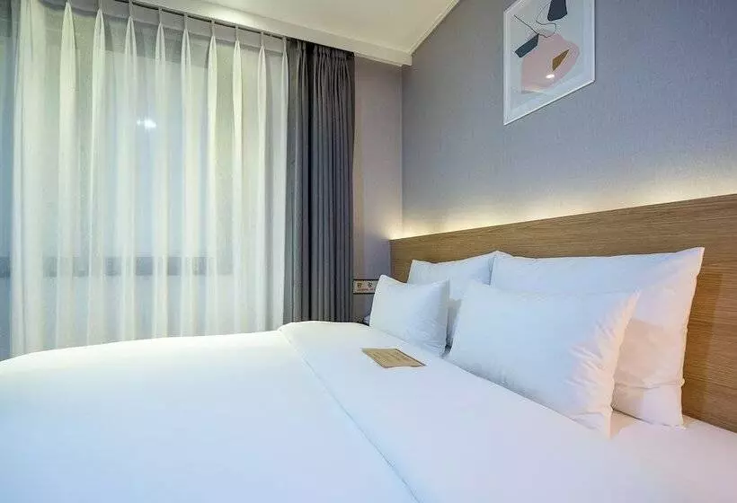 Brown Dot Hotel Angang