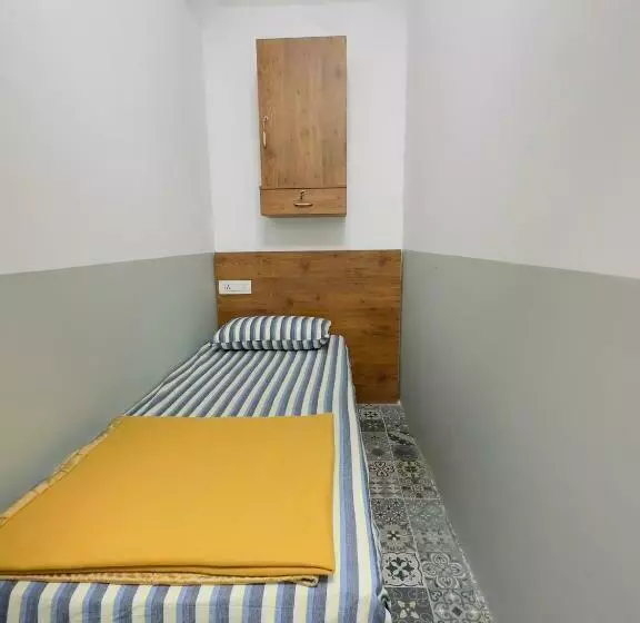 Hotelli Tcs Rooms Ezhilode Payyanur