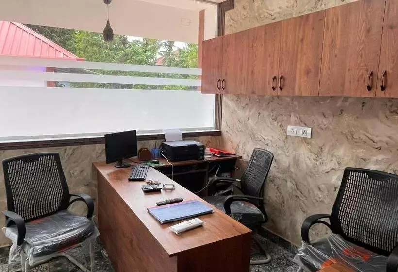 Hotelli Tcs Rooms Ezhilode Payyanur