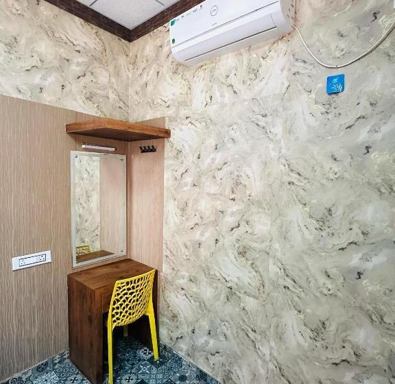 Hotel Tcs Rooms Ezhilode Payyanur