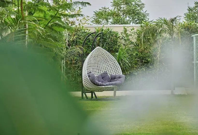 ホテル Free Birds Bungalow