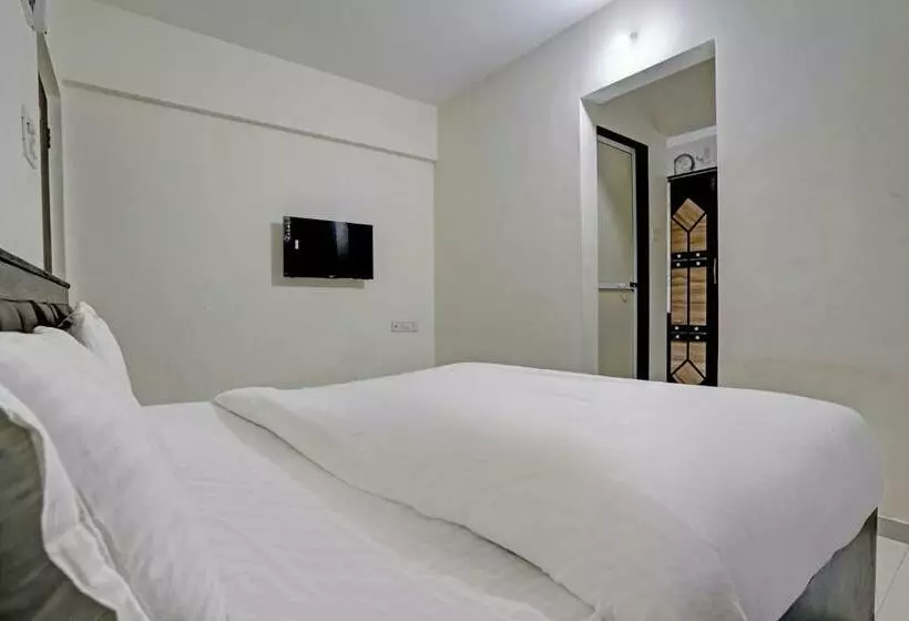 Hotelli Oyo The Maharaja Place