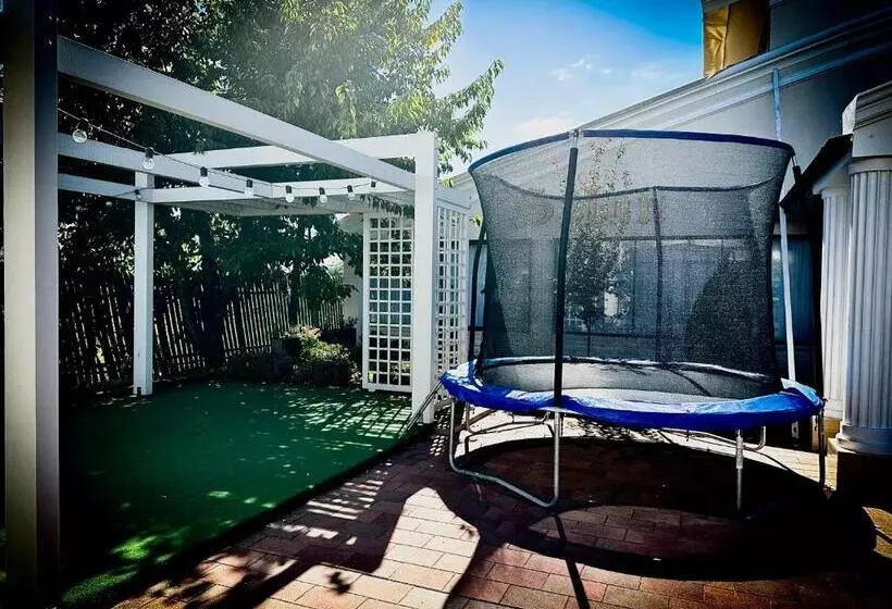 ホテル Pensiunea Cristal