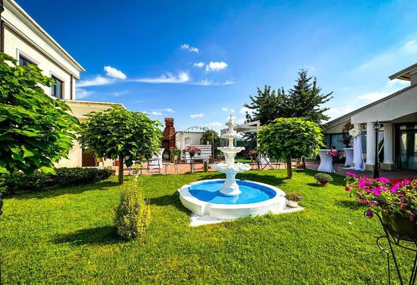 Отель Pensiunea Cristal