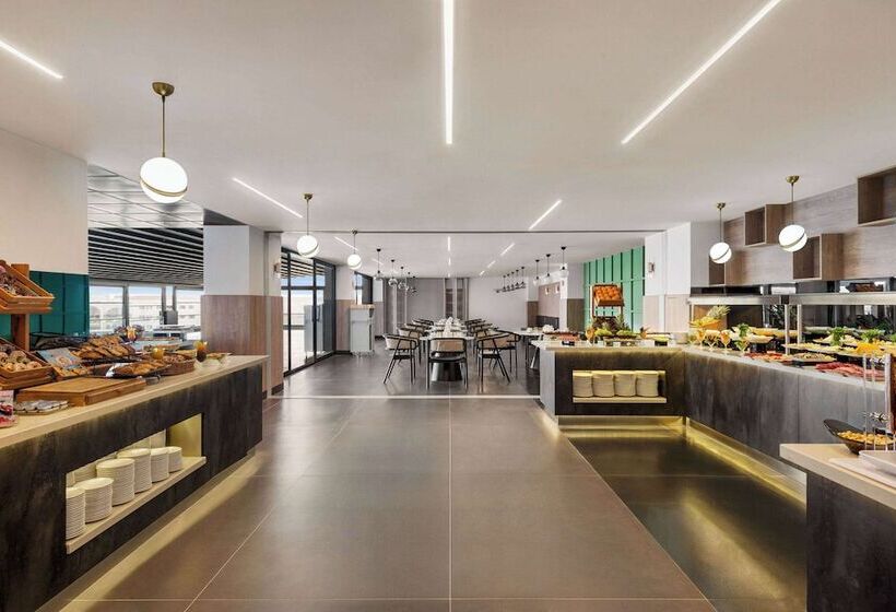 酒店 Ramada Plaza By Wyndham Batman