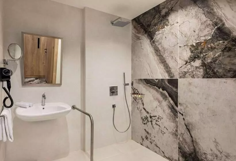 ホテル Ramada Plaza By Wyndham Batman