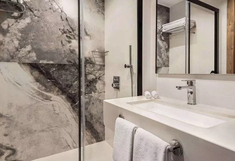 ホテル Ramada Plaza By Wyndham Batman