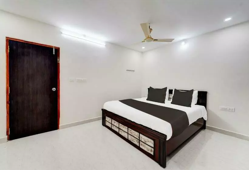 هتل Collection O Sree Balaji Hospitality Services