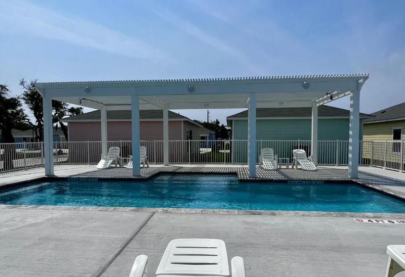 Szálloda The Oasis Resort