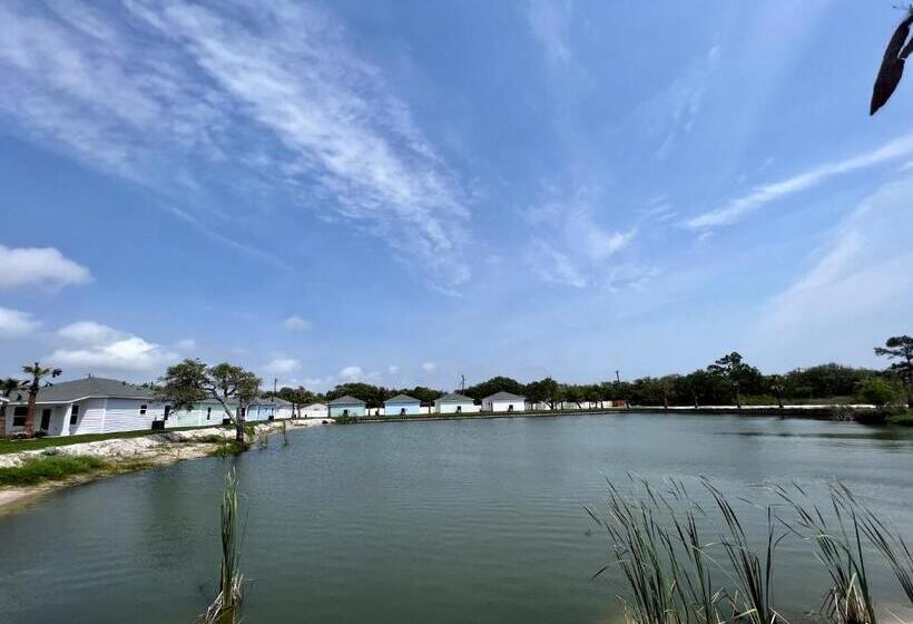 Szálloda The Oasis Resort