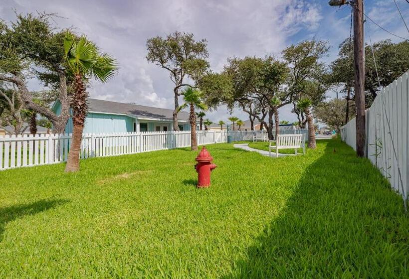 Szálloda The Oasis Resort