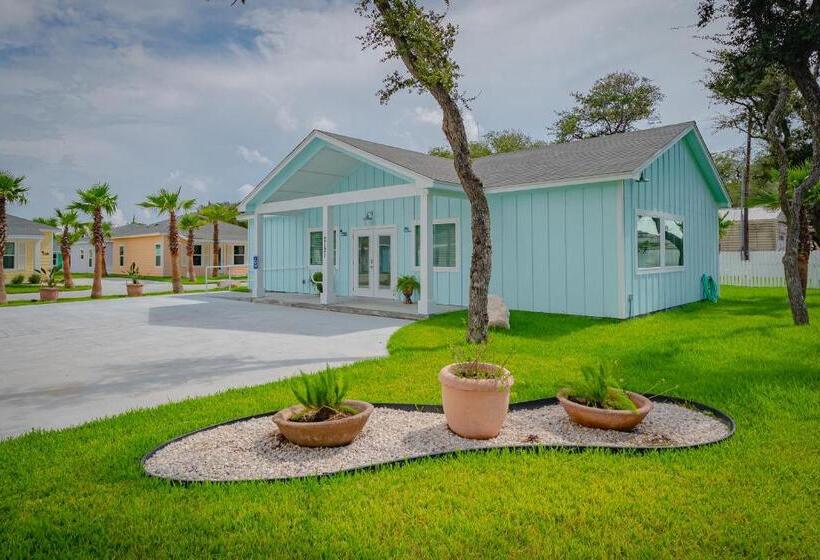 Szálloda The Oasis Resort