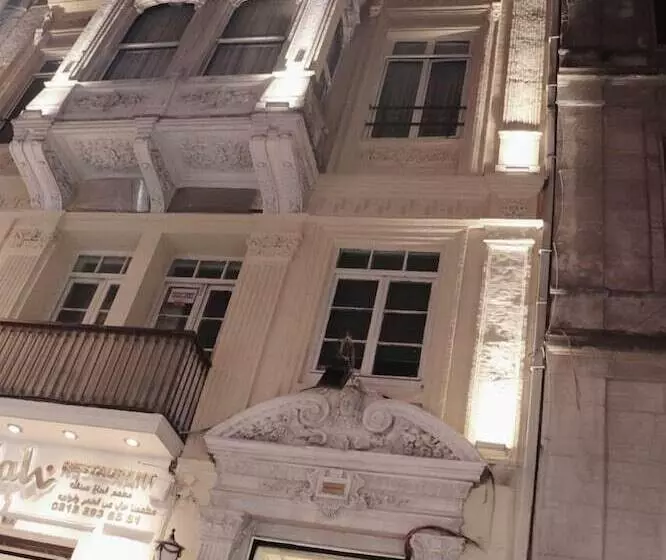 Hotelli Taksim By Rich