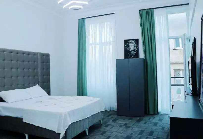 Hotelli Taksim By Rich