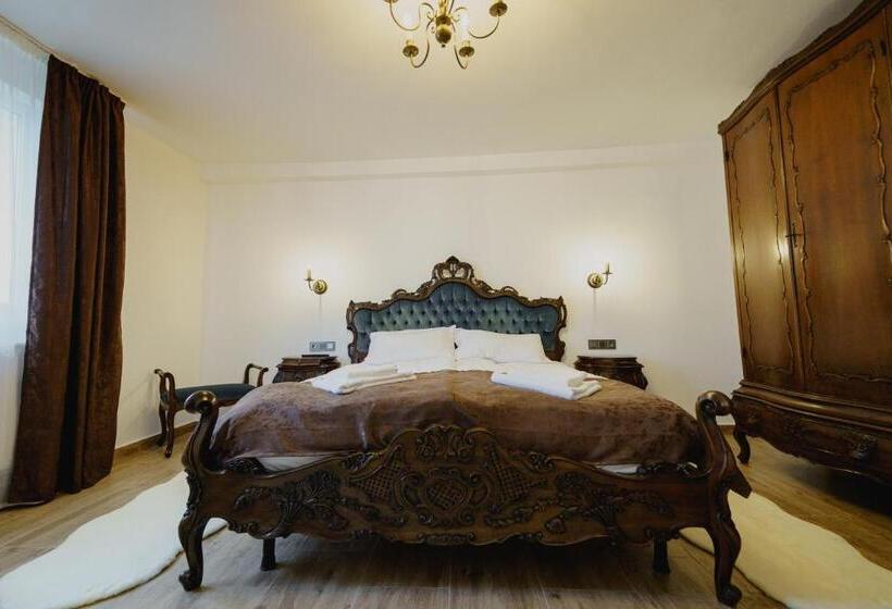 پانسیون Casa Baronului