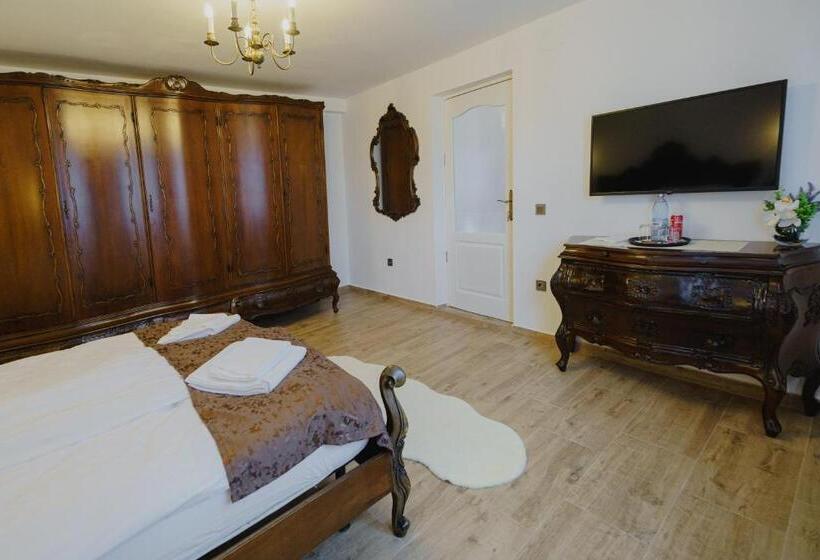 پانسیون Casa Baronului