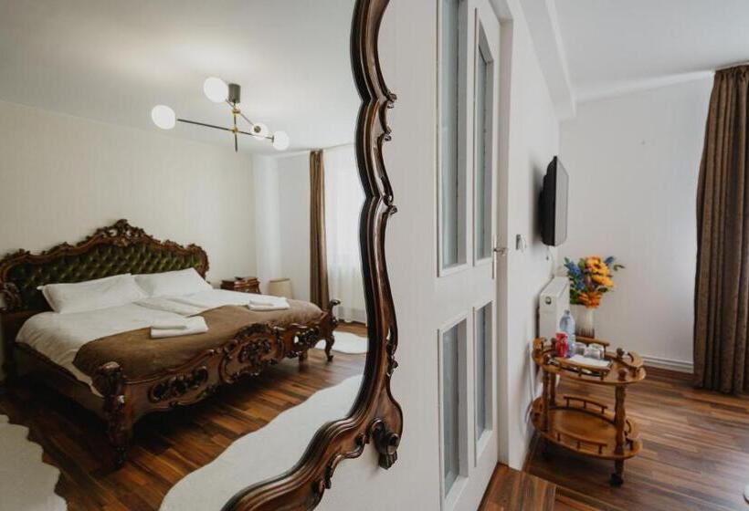 پانسیون Casa Baronului