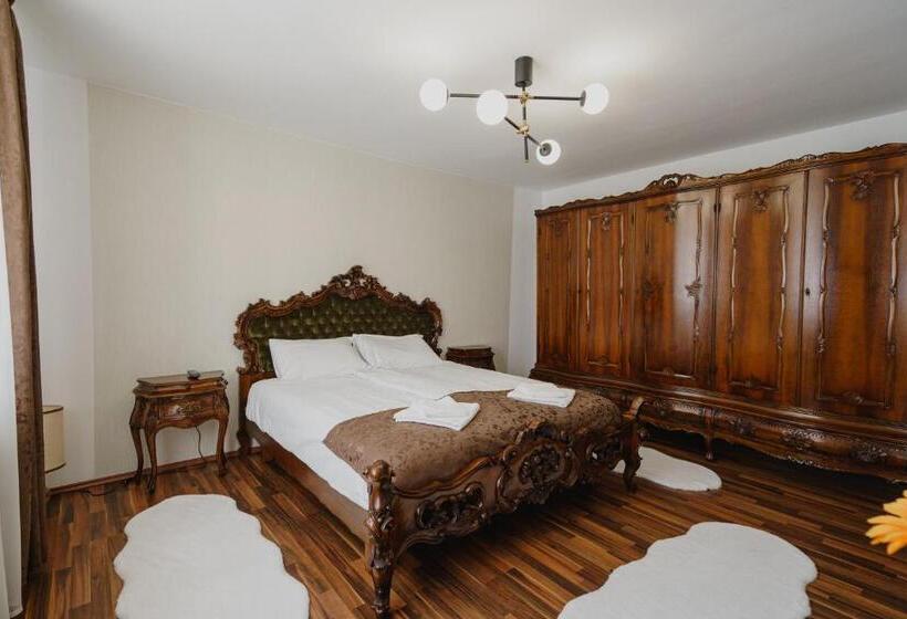 پانسیون Casa Baronului