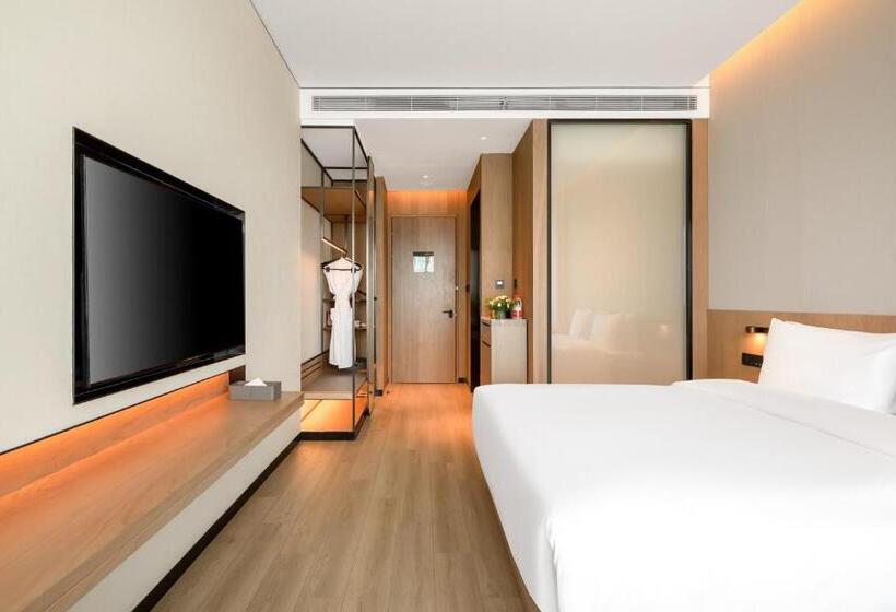 The Coli Hotel Jinan