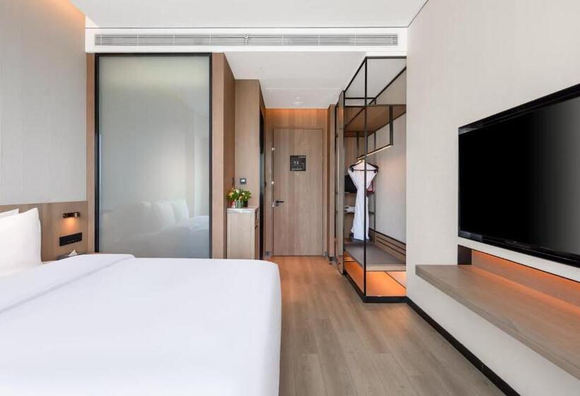 The Coli Hotel Jinan