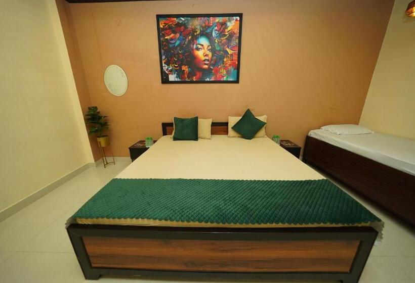 فندق صغير Golden Lotus Varanasi