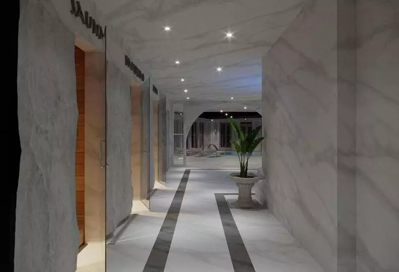 Babylon Royal Hotel & Spa