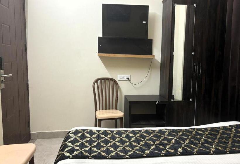 هتل Grand Parador