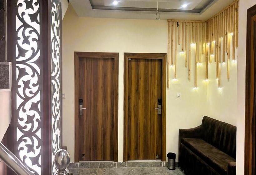 هتل Grand Parador