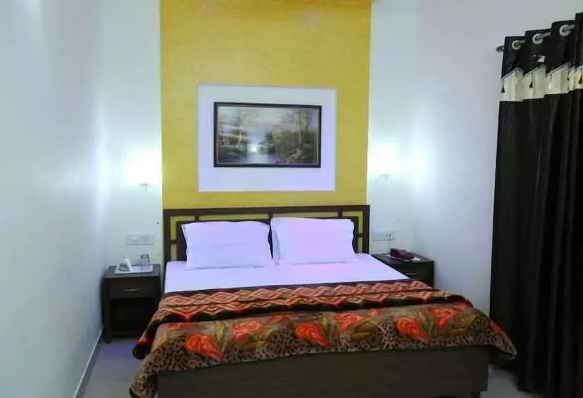 هتل New Ss Residency