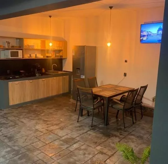 Pensió Casa Tony