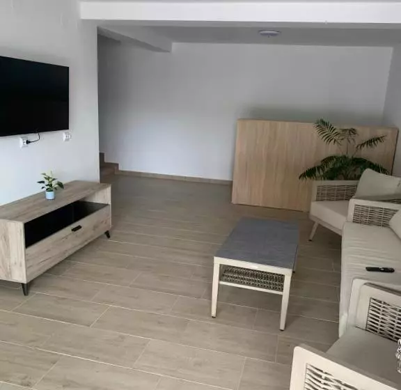Pensió Casa Tony