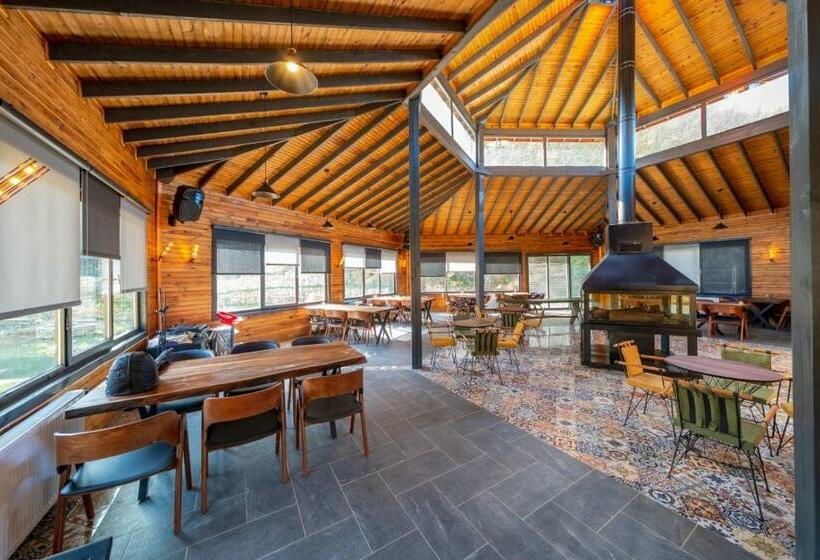 Sosyete çobani Doğal Yaşam Oteli̇