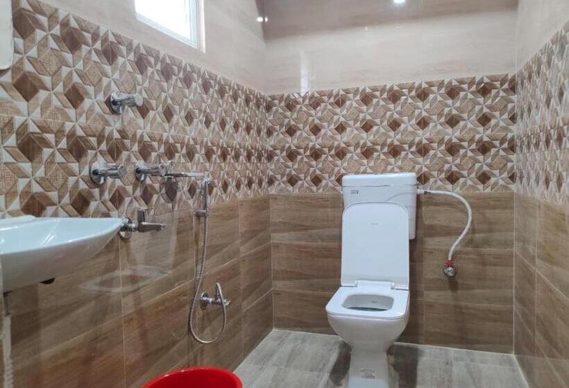 ホテル Vaishnavi Near Baba Dham Temple